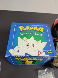 1999 Burger King Sealed Togepi Pokemon Ball & 23K Gold Trading Card, Blue Box. - Image 2