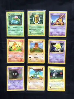 Pokemon Cards: Shadowless Base Set 30 Card Non-Holo Lot - Image 1