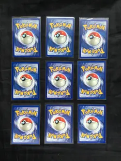 Pokemon Cards: Shadowless Base Set 30 Card Non-Holo Lot - Image 4