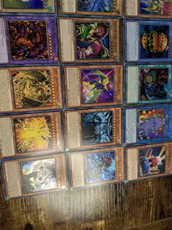 YU-GI-OH RANDOM/MISCELLANEOUS CARD LOT CONDITION NM-LP HOLOS - Image 5