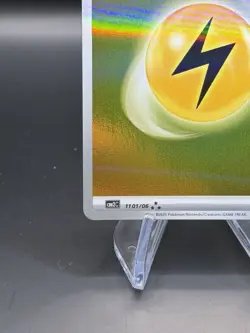 LIGHTNING ENERGY 1101/06 Holo Pokemon CBB2C Eevee Gem Pack Vol.2 S-Chinese - Image 3