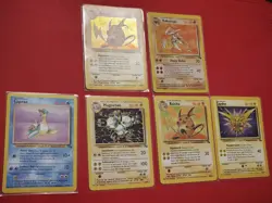 vtg Pokemon fossil card lot over 100 cards includes halos and rare cards! - Image 1