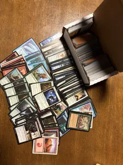 Magic the Gathering Deckmaster Cards Lot of 400 Mixed Vintage And Modern - Image 1
