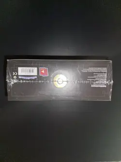 Pokemon TCG Sword & Shield Zamazenta ETB Elite Trainer Box PLUS New/Sealed - Image 4