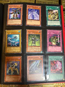 Yu-Gi-Oh! TCG Vintage Yugioh Card Binder Lot Bpt Summoned Skull holos rares - Image 5