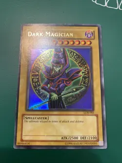 Yugioh Dark Magician LOB-EN005 Ultra Rare Unlimited Edition - Image 1
