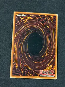 Yugioh Blue-Eyes White Dragon SDK-001 Ultra Rare Played - Image 4