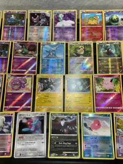 (30) Pokemon Cards Lot WOTC Vtg Holo STAMPED REVERSE Gardevoir Cradily Latios - Image 3