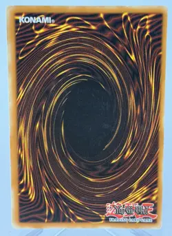BLUE EYES WHITE DRAGON BPT-009 UNLIMITED YUGIOH CARD HOLO RARE - Image 2
