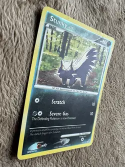 2007 Pokemon TCG Diamond & Pearl Stunky Lv17 HP60 Reverse Holo 102/130 LP - Image 3