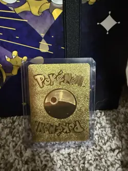 Charizard Gold Foil Pokemon Card 4/102 N/mint Fresh out of the box - Image 2
