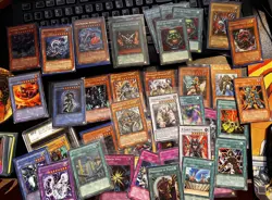 Vintage 1996 YuGiOh Lot - Starter Decks PSV LOD - Image 2