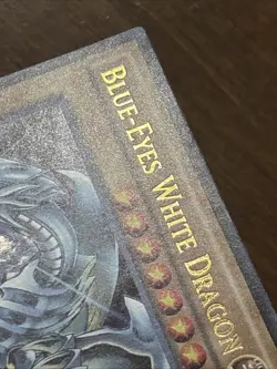 Blue-Eyes White Dragon DPBC-EN016 - Battle City - 1st Edition Ultra Rare LP - Image 2