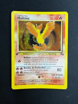 Pokemon Moltres 12/62 Fossil Rara Holo Prima Edizione Wizard ITA Carte Vintage - Image 1