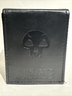 Magic: The Gathering Alcove Flip Box - Swamp - UltraPro Commander Deck Box - Image 4
