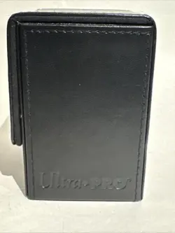 Magic: The Gathering Alcove Flip Box - Swamp - UltraPro Commander Deck Box - Image 5