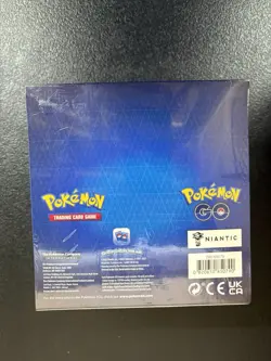 Pokemon TCG - “Pokemon GO” Premiere Deck Holder Collection - Dragonite VSTAR - Image 3