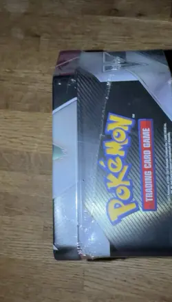 Pokemon TCG - Tyranitar V Strikers Tin - Factory Sealed - Image 3