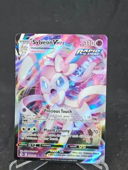 Pokemon Card Sylveon VMAX 075/203 Evolving Skies Ultra Rare - Image 1
