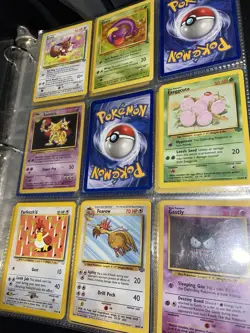 Binder Vintage Pokemon TCG WOTC era cards Topps Jungle Neo Fossil Base - Image 1