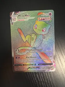 Mew VMAX 268/264 Secret Rainbow Rare Pokemon Fusion Strike - Image 1