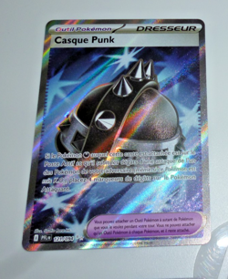 Pokemon Flammes Francais Card Holo Carte Casque Punk 121/094 MEG PFL FR 2025 - Image 1