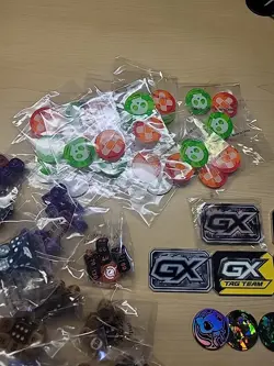 POKEMON ASSORTED LOT OF DICE, COINS, MARKERS AND PINS - Image 3