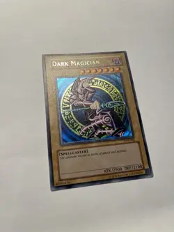 Yu-Gi-Oh! Dark Magician DDS-002 HandMade Prismatic Secret Rare - Image 2