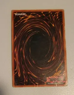 YUGIOH DARK MAGICIAN SDY-006 ULTRA RARE - Image 2
