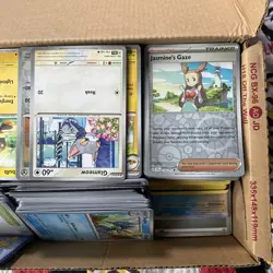 Pokemon TCG Bulk Card Lot HOLO/REVERSE HOLO/ COMMON/UNCOMMON + Energies Mega - Image 3