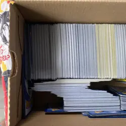 Pokemon TCG Bulk Card Lot HOLO/REVERSE HOLO/ COMMON/UNCOMMON + Energies Mega - Image 4