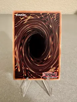 Yu-Gi-Oh! Silent Magician (Quarter Century Secret Rare) RA02-EN012 Near Mint - Image 2
