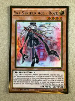Sky Striker Ace - Roze MGED-EN021 Maximum Gold: El Dorado 1st Edition Yugioh - Image 1