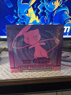 Nintendo Pokemon TCG: Sword & Shield Fusion Strike Elite Trainer Box 820650809330 - Image 1