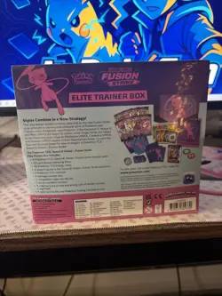 Nintendo Pokemon TCG: Sword & Shield Fusion Strike Elite Trainer Box 820650809330 - Image 4