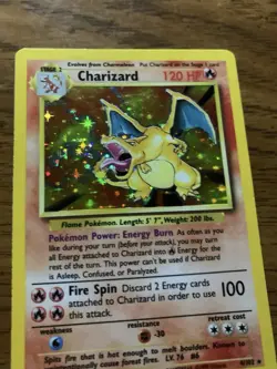 Pokemon TCG Charizard Base Set 4/102 Holo 1999-2000 Wizards Base Set Rare - Image 2
