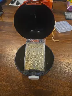 Burger King 23K Gold Plated CHARIZARD Trading Card and Ball, 1999 Pokemon Ball - Image 1
