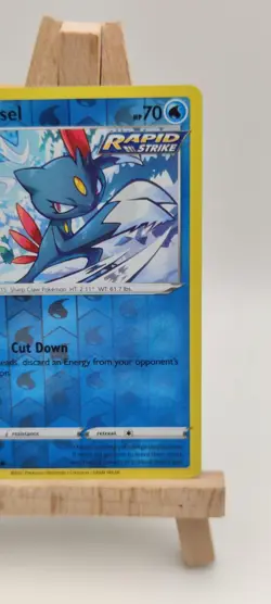 Pokemon TCG Sneasel 030/198 Reverse Holo Chilling Reign - Image 3