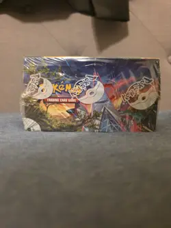 Pokemon Evolving Skies Sealed Booster Box - Image 5