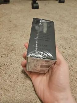 Gen Con 2025 Dragon Shield Event Exclusive Black/Gold Standard Card Sleeves - Image 2