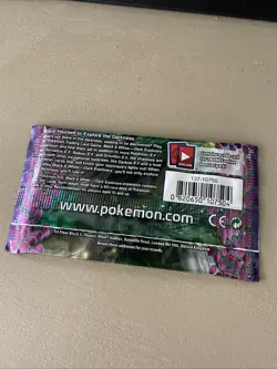 Factory sealed, Pokemon booster pack of 10 card black & white dark explorers - Image 2