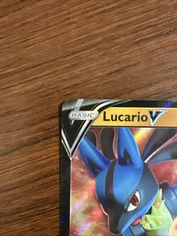 Lucario V Ultra Rare Card 146/264 Swsh08: Fusion Strike Holo Pokemon TCG - Image 2