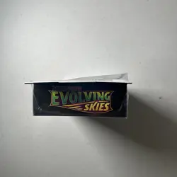 Pokemon TCG: Sword & Shield Evolving Skies Hanger Box - 3 Packs ****Damaged Seal - Image 5