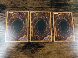 YU-GI-OH SDWE 3 DIFFERENT ART BLUE EYES WHITE DRAGON CARD LOT LP - Image 2