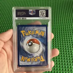 Pokemon TCG Umbreon Gold Star 17/17 Celebrations Classic Collection PSA 9 - Image 2