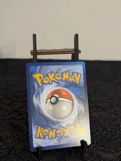 Pokemon TCG Oshawott 033/185 Swsh04: Vivid Voltage Reverse Holo - 2020 - Image 3