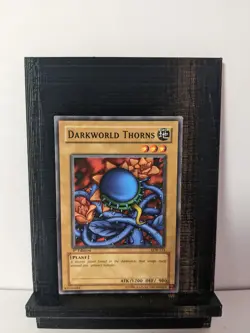 Yugioh -- Darkworld Thorns -- 1st Edition -- LOB-114 -- Near Mint- - Image 1
