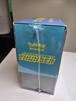 2018 POKEMON SUN & MOON LOST THUNDER ELITE TRAINER BOX ETB FACTORY SEALED - Image 5