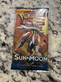 Pokemon Sun & Moon Booster Pack - 10 Cards 820650801945 - Image 1