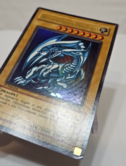 SPANISH Blue-Eyes White Dragon BIK-S001 Ultra Rare 1st Edition Yugioh 7926 - Image 2